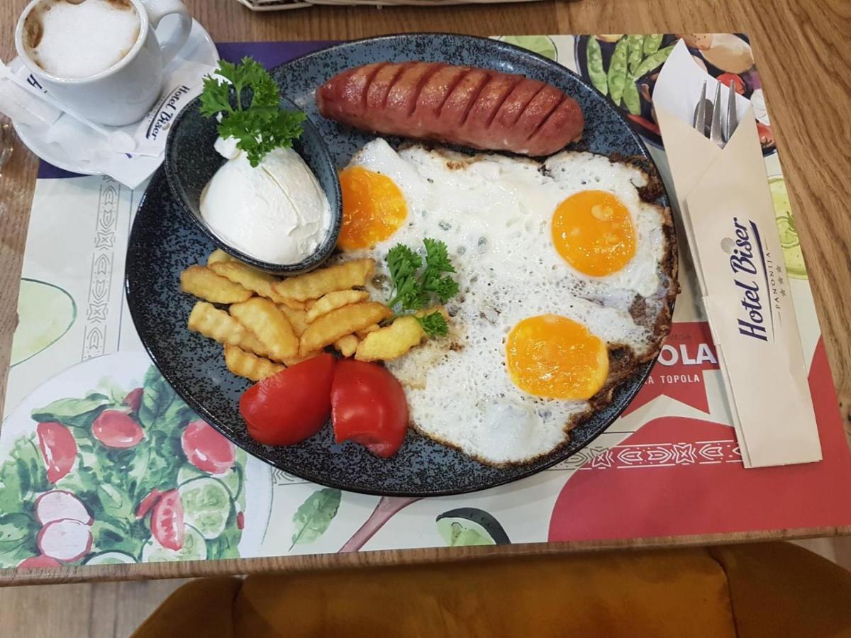 Hotel Biser Panonija Duboka Ngoại thất bức ảnh